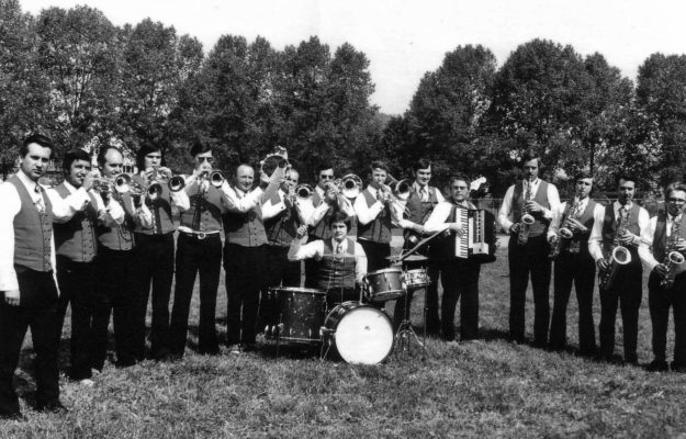 Kapelle Albin Schäfer auf der Lindenwiese in Gemünden um 1970