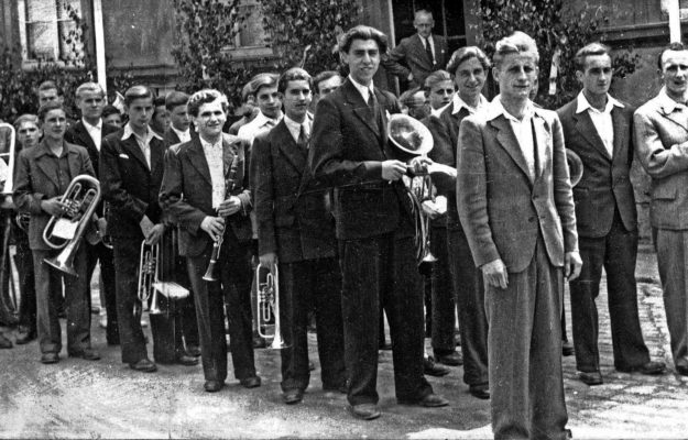 Katholische Jugendkapelle Gemünden zum Empfang des Bischofs 1950