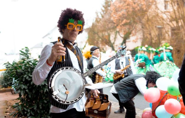 Die Fishermen's Dixieband auf dem Züchle 2024 in Gemünden. Foto: Alexandra Weickert-Maisel